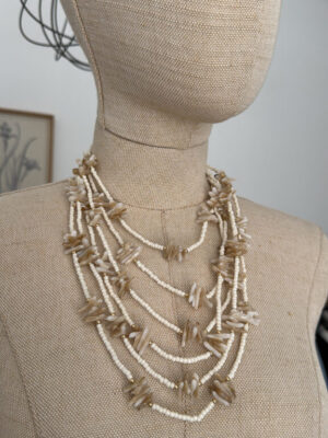 Collar Bolonia hueso