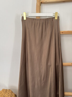 Falda raso bronce