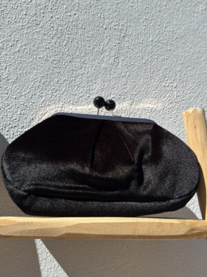 Clutch terciopelo negro